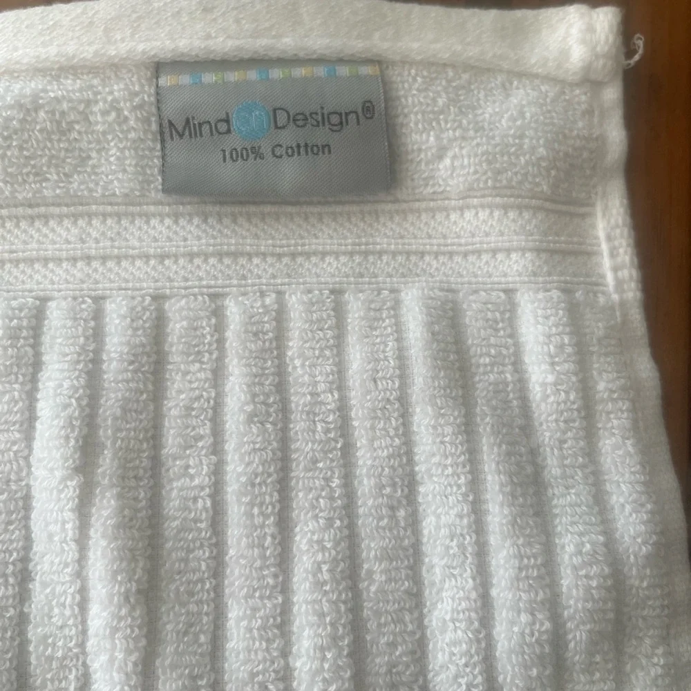White Cotton single washcloth/Free w/ purchase Let